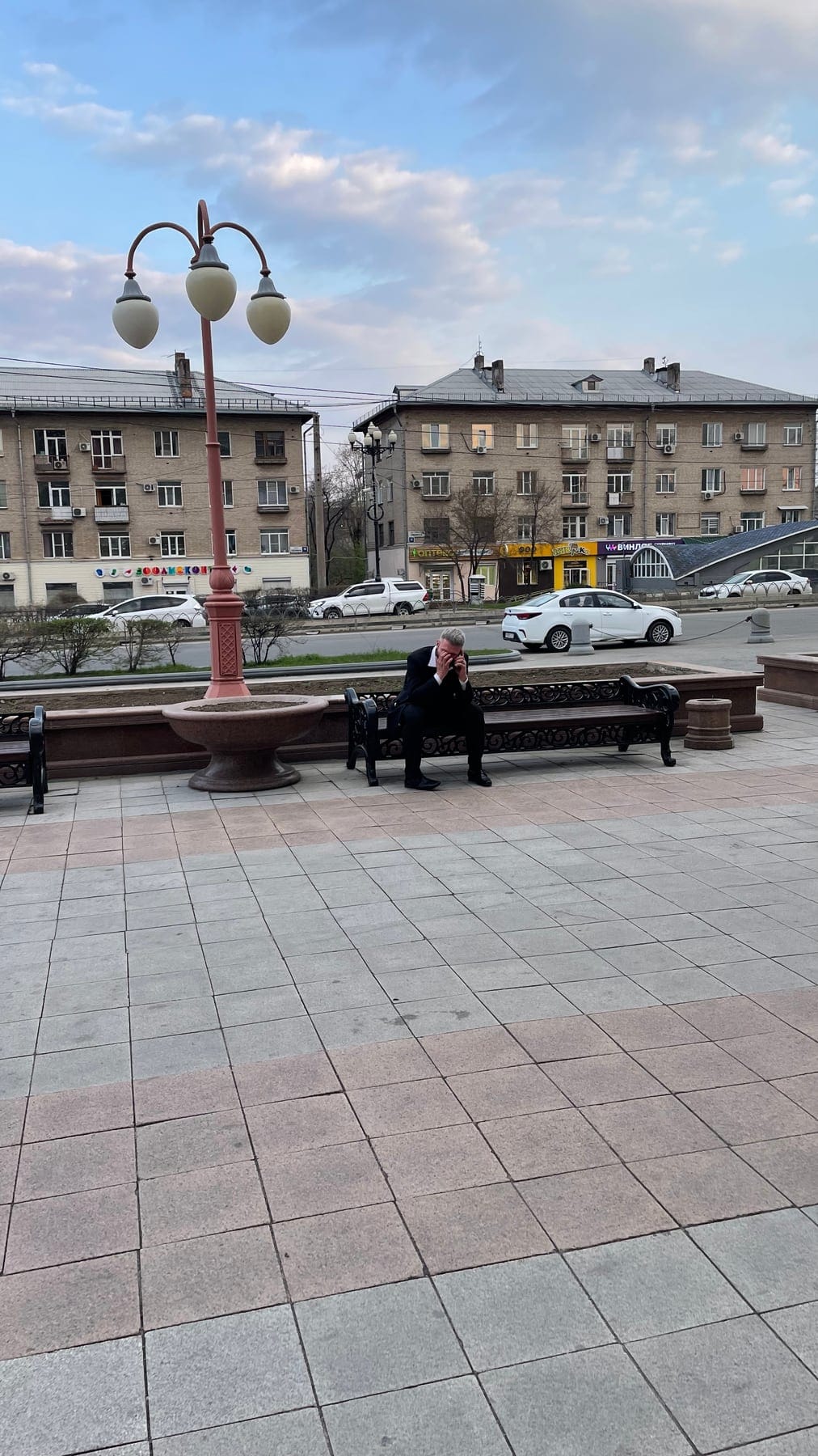 Лавочка на улице Хабаровска