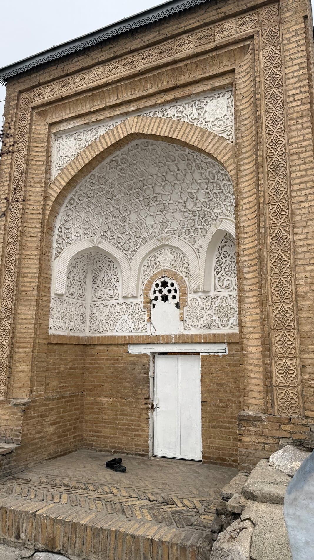 Архитектурная деталь в Оше